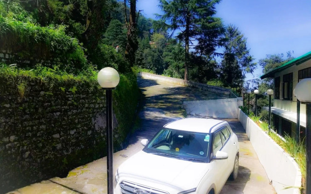 Hotel Surya Resort