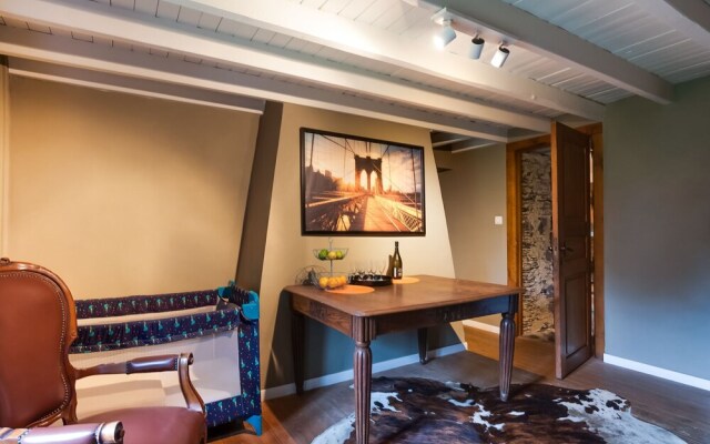 Detached Holiday Home with Sauna & Open Fire near Houffalize