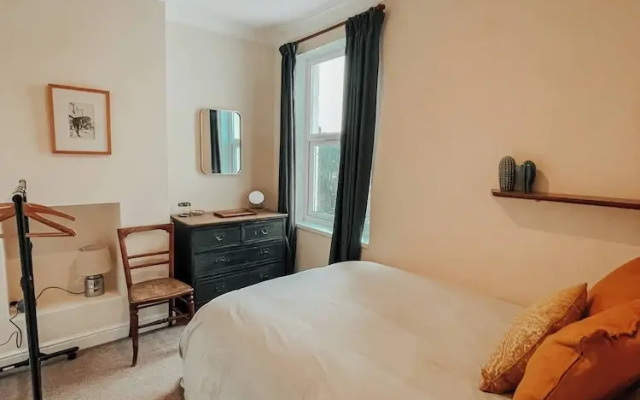 Bright 2-bed Flat in Huntingdon Town Centre