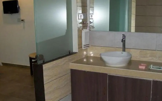 Hotel Palm View Residency