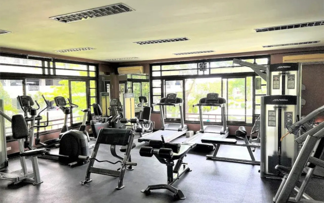 Rosewood Pointe Luxury Residences