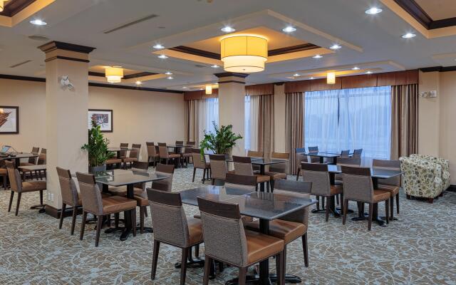Holiday Inn Express & Suites Ottawa East - Orleans by IHG