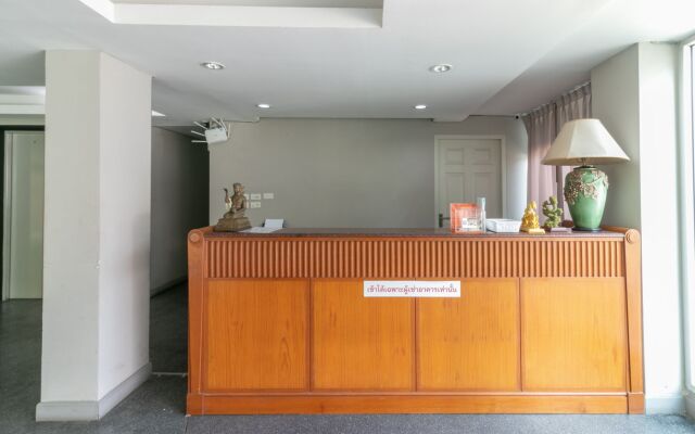 Resortel Lat Phrao 91 By Zuzu