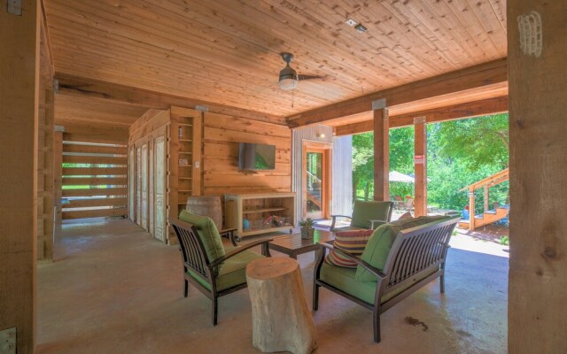 New Braunfels' #1 Getaway