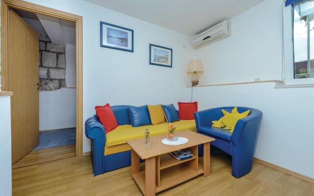 Awesome Home in Cavtat With Wifi and 1 Bedrooms