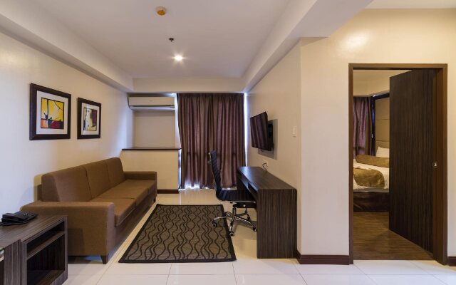 West Avenue Suites