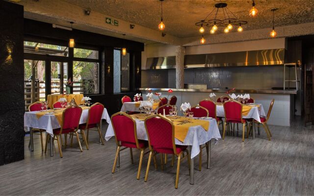 Manisa Hotel
