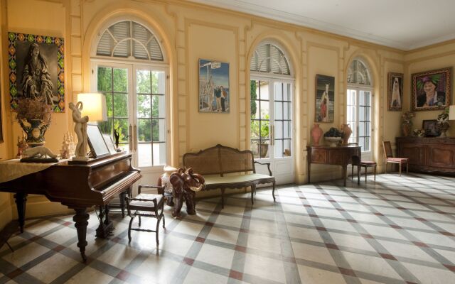 Chateau De Raissac