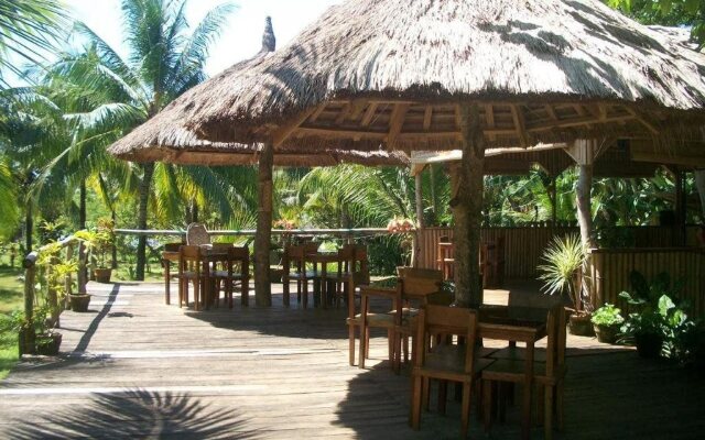 Toris Backpackers Paradise