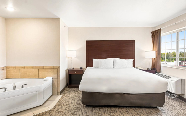 Boarders Inn & Suites by Cobblestone Hotels - Shawano