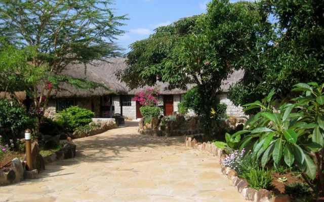 Nyati Hill Cottages