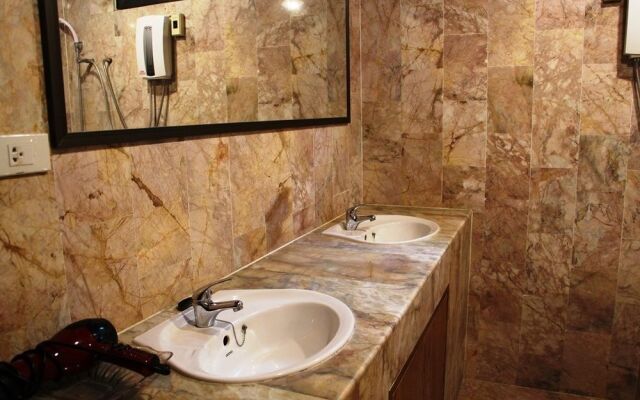 Khao Yai Garden Lodge