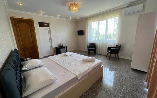 Hotel Carleone