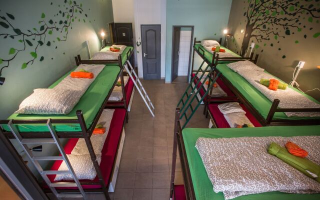 Island Hostel - Adults only