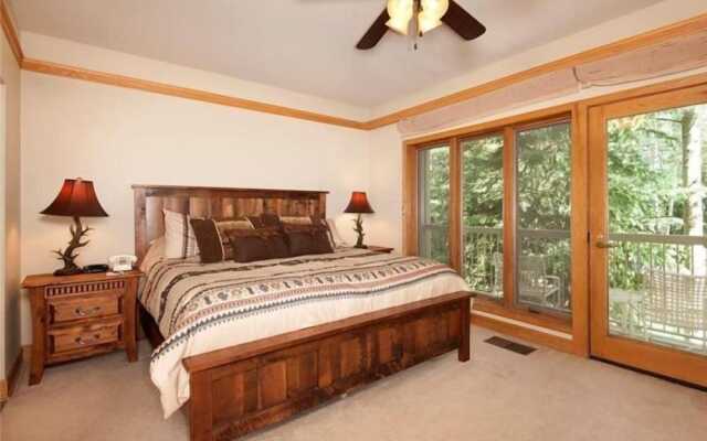 Ski In 2 Bedroom at Chateaux Dumont Keystone