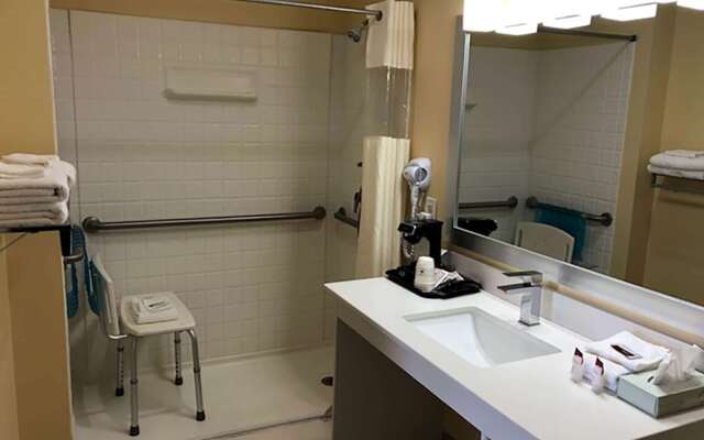 Days Inn by Wyndham Cape Carteret near Emerald Isle