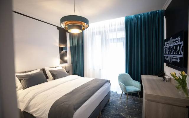 Opera Hotel