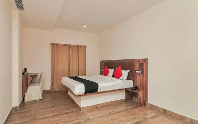 Sri Surabhi Luxurious Rooms