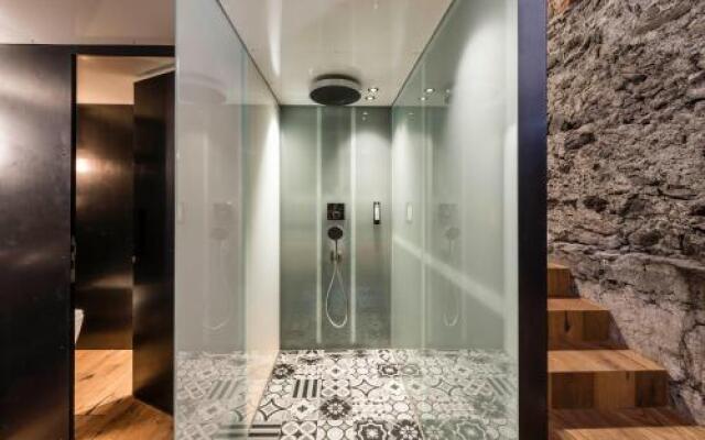 Flurin Suites