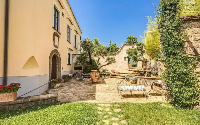 Villa Rococo - Luxury Period Villa With Pool and sea Views