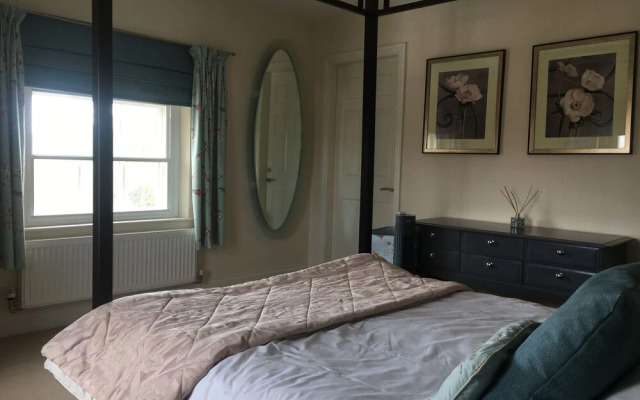 Peel House Apartments