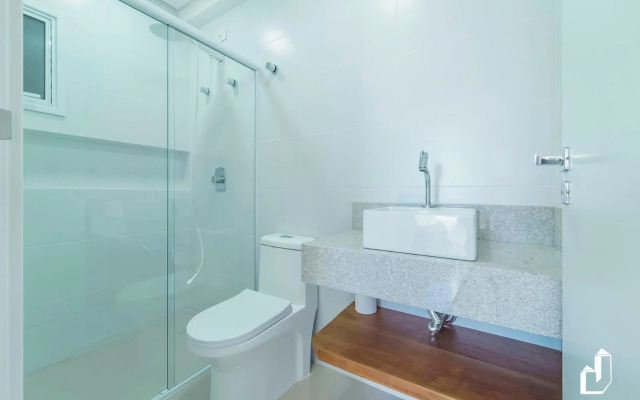 Apartamento com 02 dormitórios