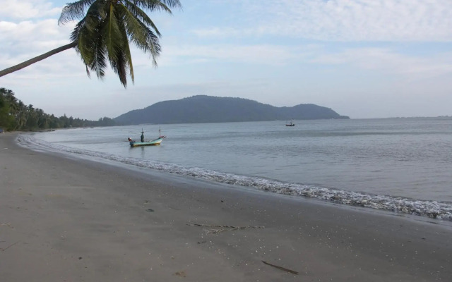 Sailom Resort Bangsaphan