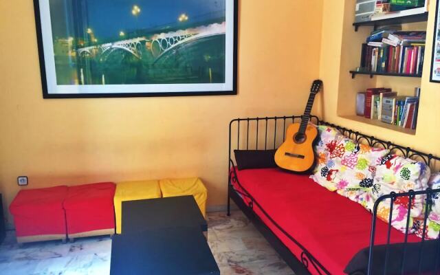 Triana Backpackers