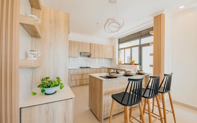 Rooftop View Apartments Rebero