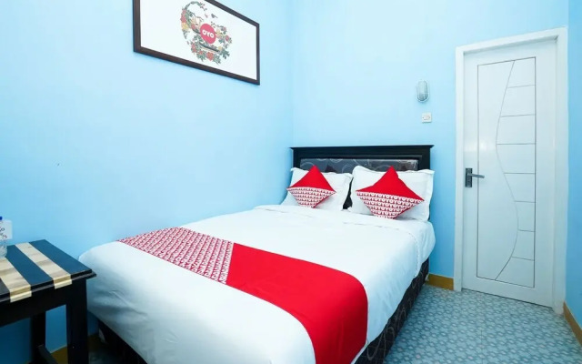 Rahayu Hotel by OYO Rooms