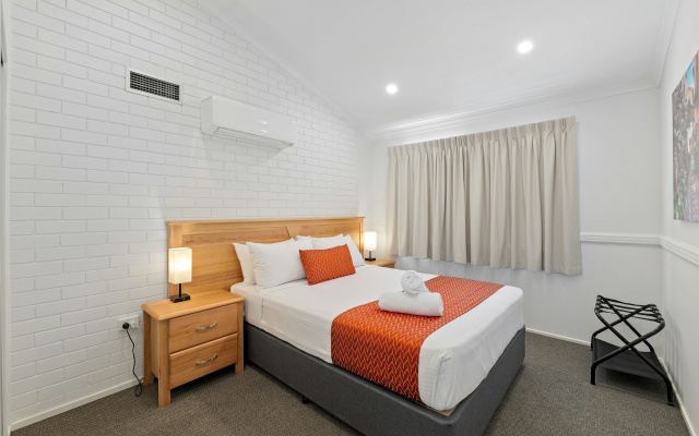 Villa Mirasol Motor Inn – Guest Rooms – Bundaberg