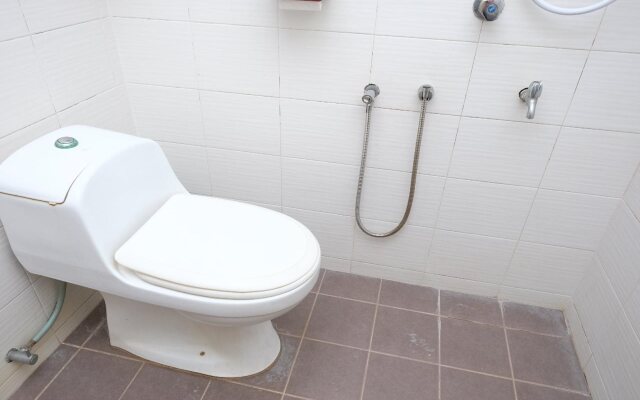 Grand City Hotel I By OYO Rooms