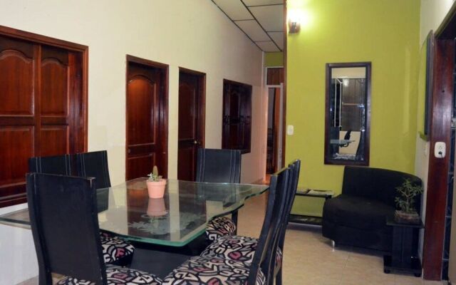 Mayleen Colonial Hotel