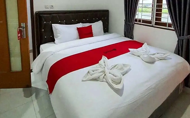 De'Boel Guest House by RedDoorz