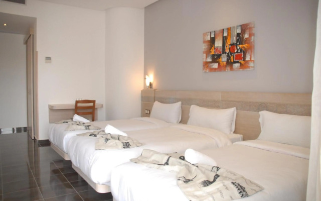 Hotel A44