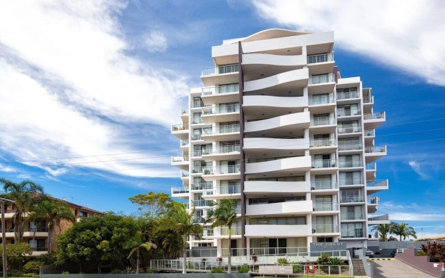 The Crest Penthouse 902