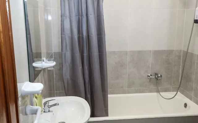 Lisbon Home Host - Hostel