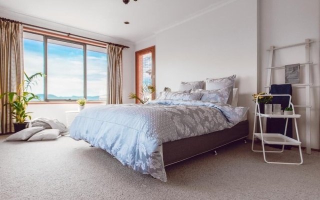 Vintage Cuddle Guest House – Guest Rooms – Sandy Bay