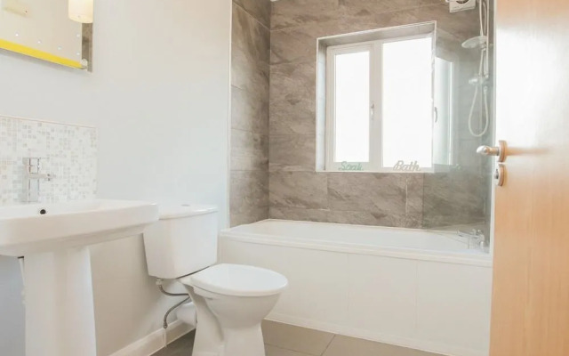 Belfast Budget Maldon Court 20