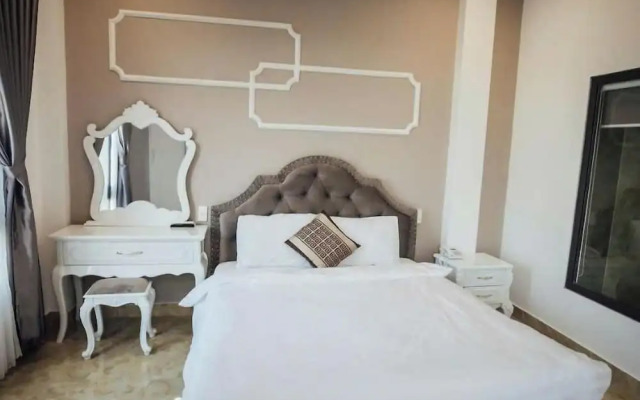 Minh Cương Hotel