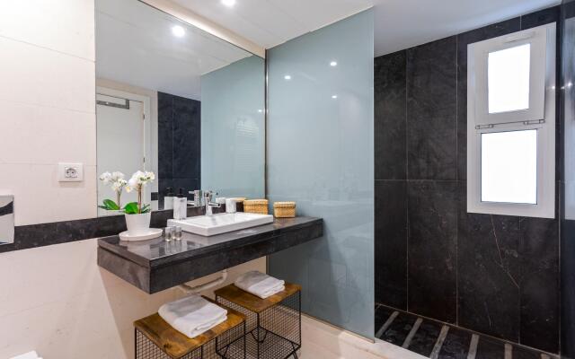 Luxury 2BD apartment in old town Malaga. San Agustin II