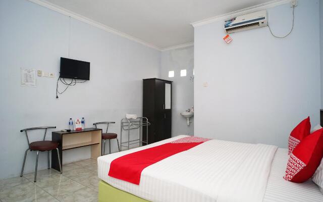OYO 1745 Guest House Nur Aziziah 2