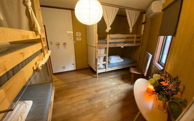 Tsuruya Guesthouse Hostel