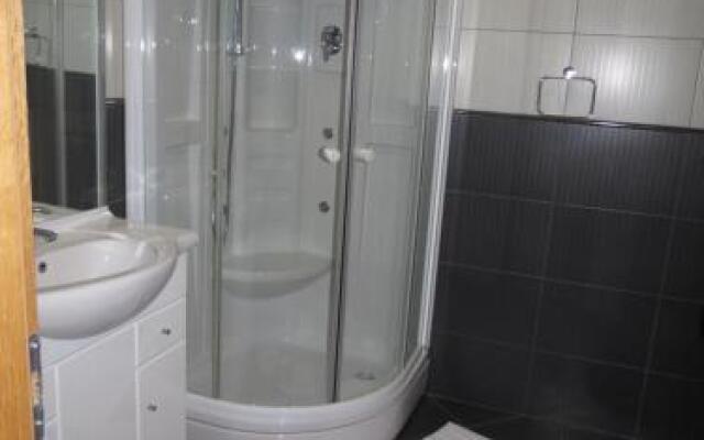 Apartments Nika Sukošan