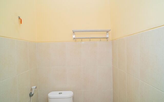 RedDoorz Syariah near Jembatan Merah Plaza