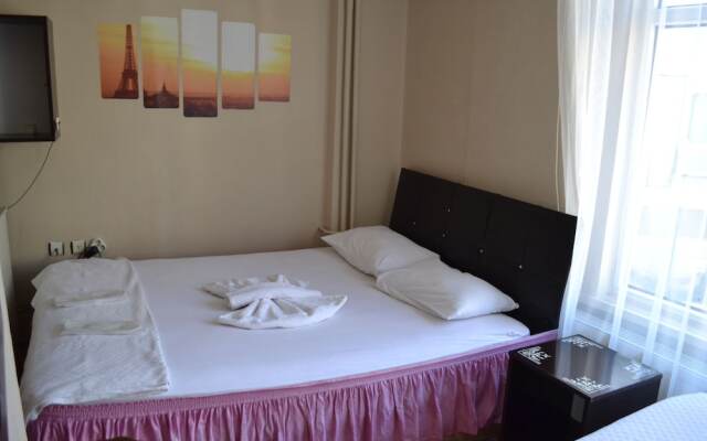 Damla Kiz Pension
