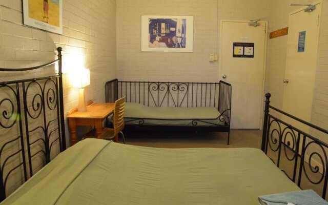 Newtown Backpackers