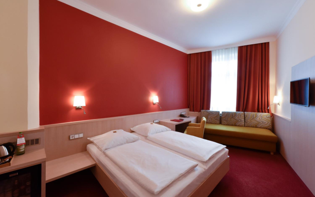 Hotel Adria München