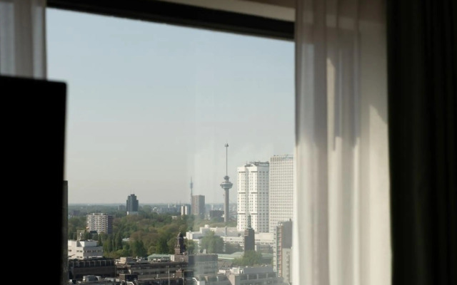 The James Hotel Rotterdam