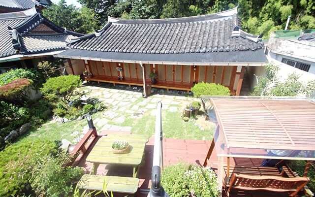 Jeongju With us Pension